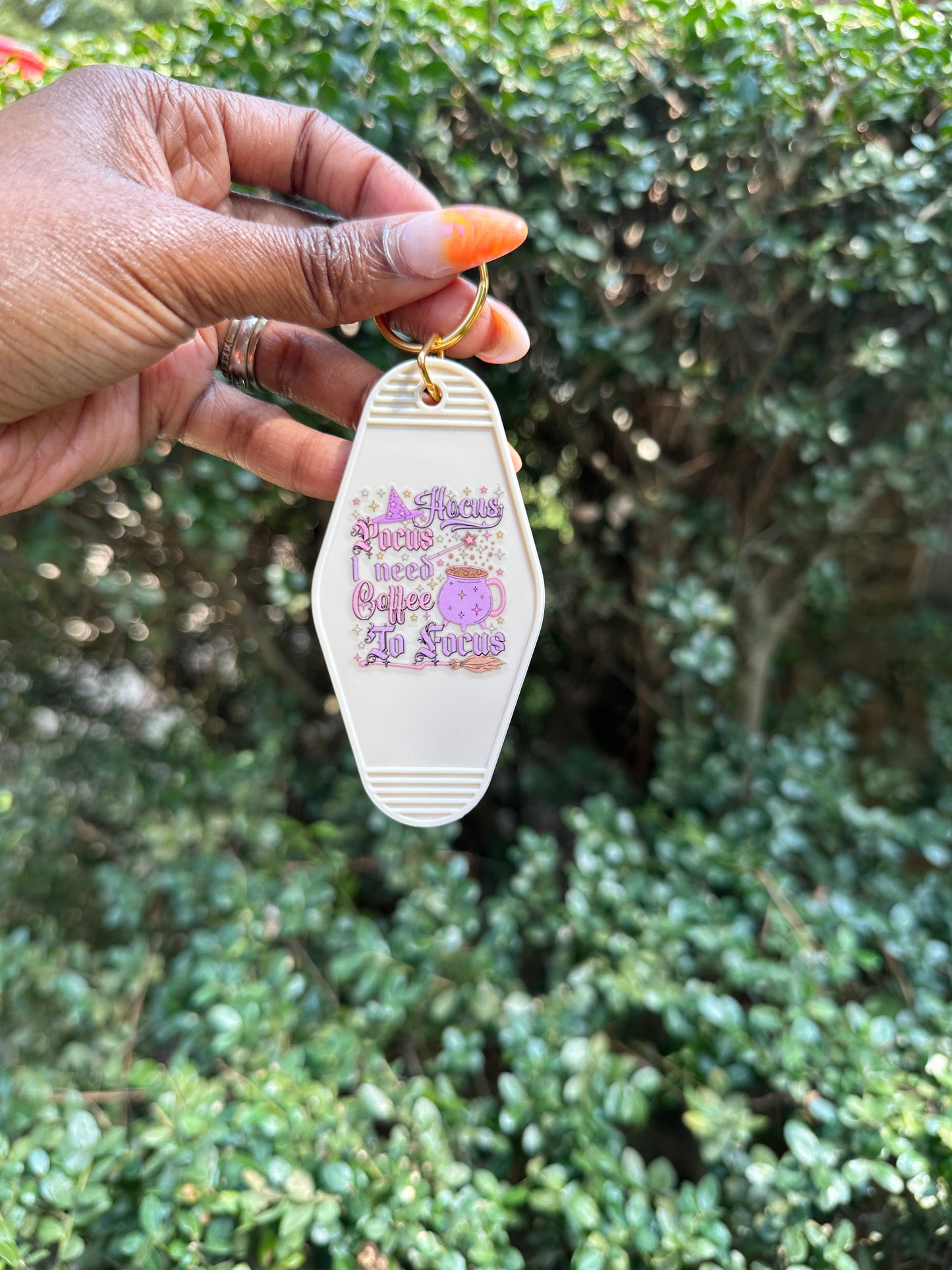HOCUS POCUS: I Need Coffee to Focus Keychain